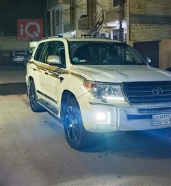 تۆیۆتا لاند کروزەر